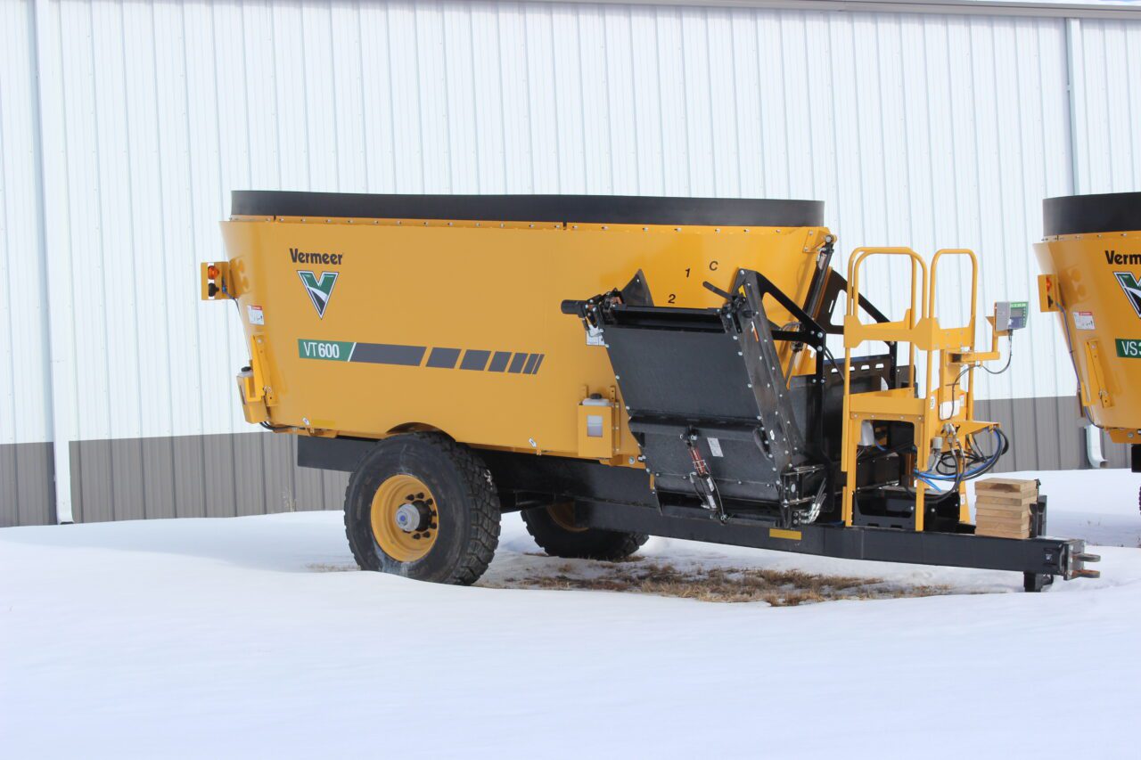Vertical Mixer Wagon Ken's Equipment