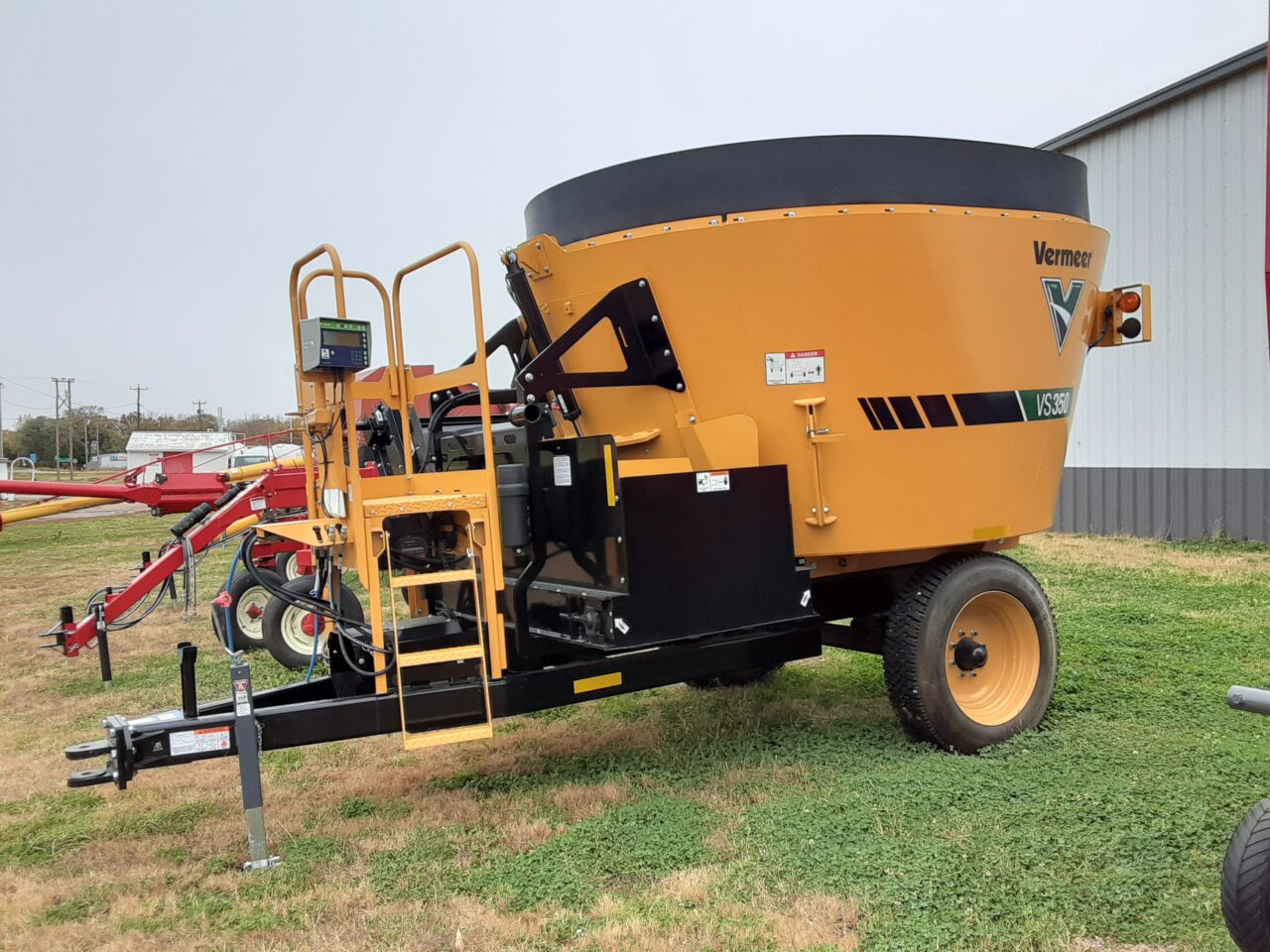 VS350 Vermeer Vertical Mixer Wagon Ken's Equipment